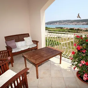Apartament Dinka, Trogir